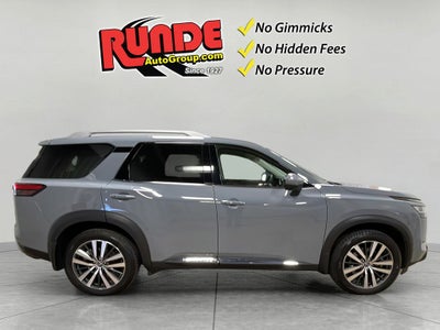 2022 Nissan Pathfinder Platinum