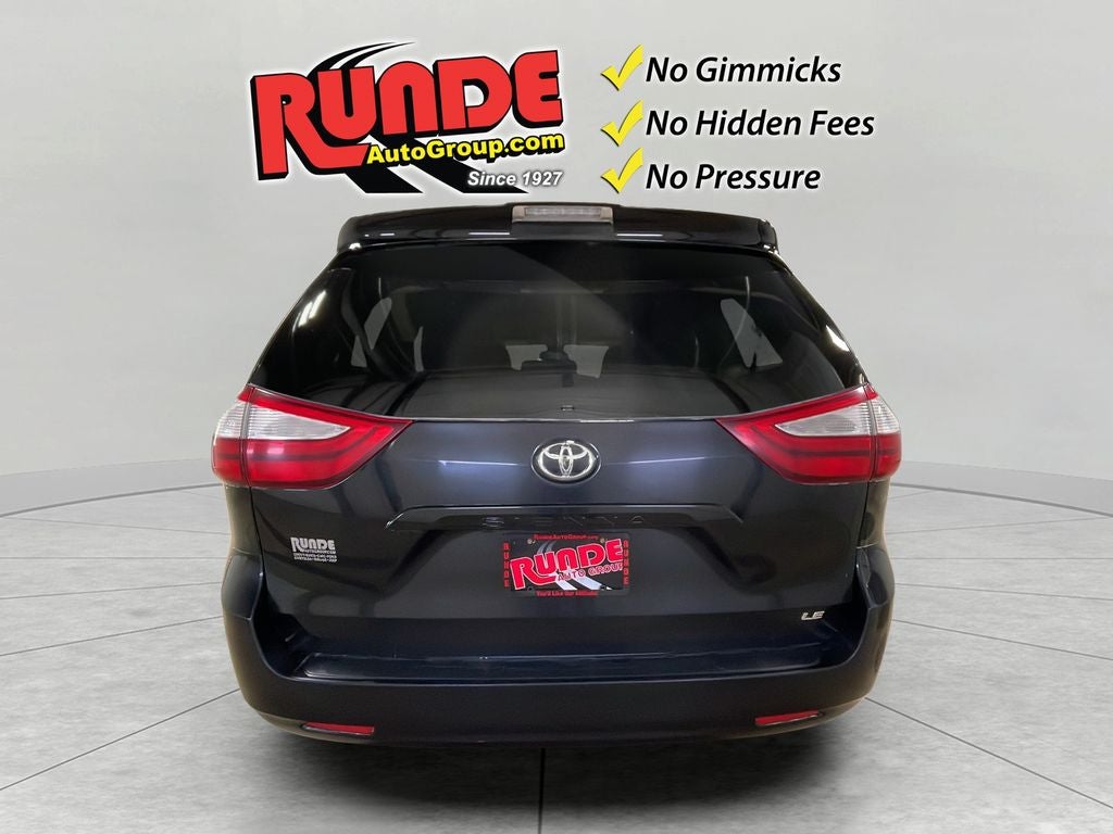 2019 Toyota Sienna LE Auto Access Seat