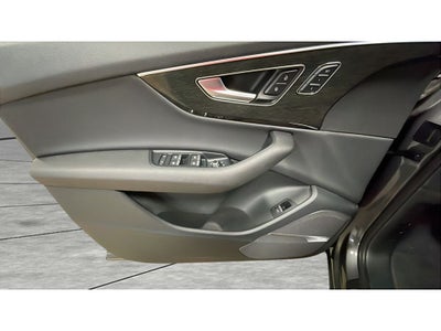 2020 Audi Q7 Premium Plus