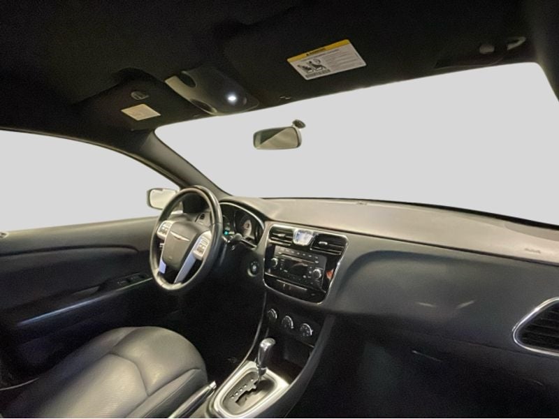 2013 Chrysler 200 Touring