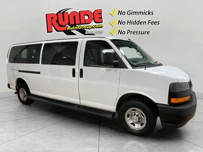 2023 Chevrolet Express Passenger 3500 1LS