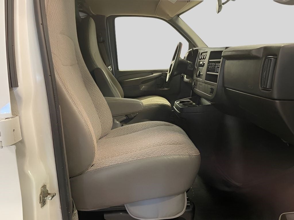 2014 Chevrolet Express Cargo 1500 1WT