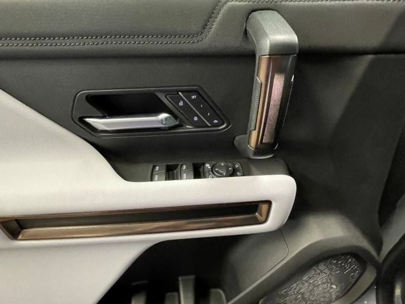 2024 GMC HUMMER EV SUV 2X