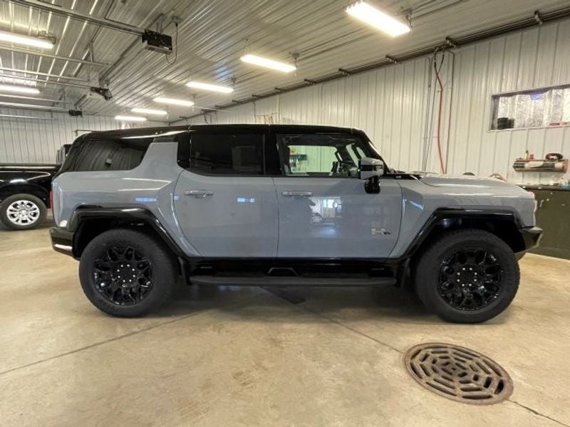 2024 GMC HUMMER EV SUV 2X
