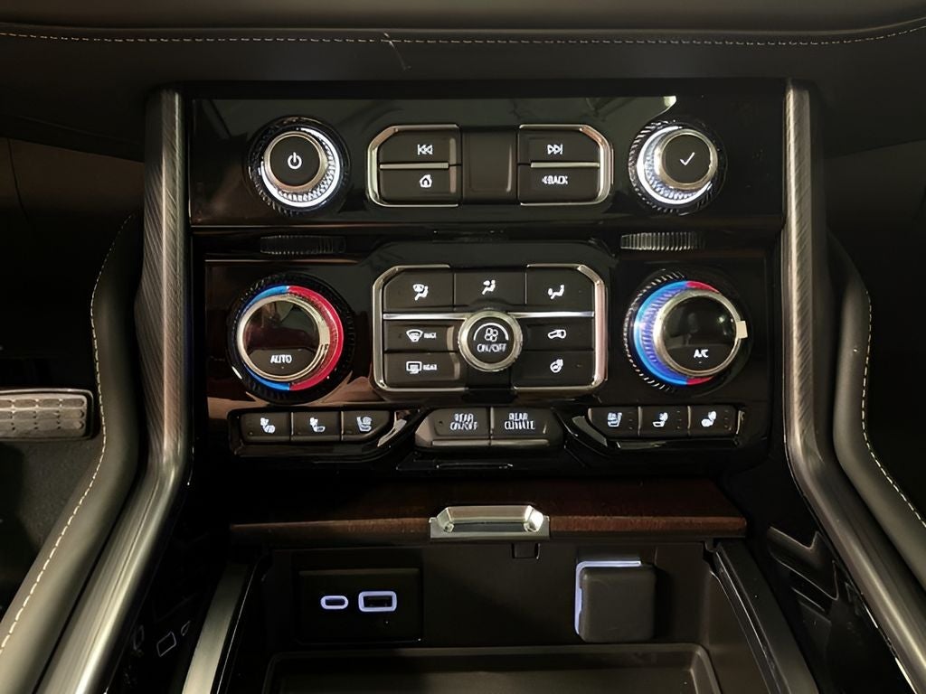 2024 GMC Yukon Denali Ultimate