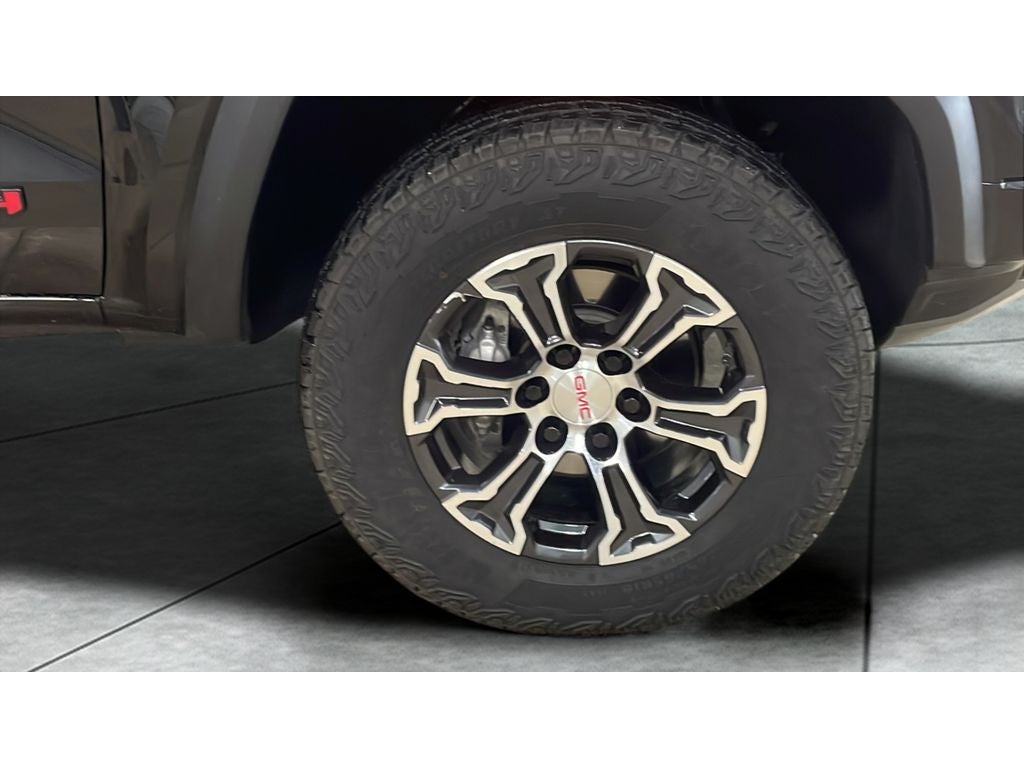 2023 GMC Canyon AT4