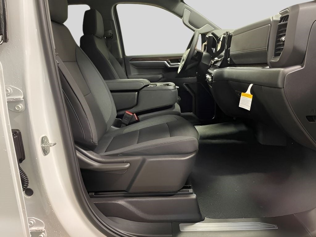 2025 GMC Sierra 1500 SLE