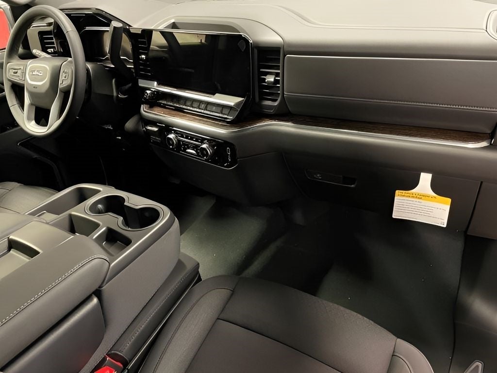 2025 GMC Sierra 1500 SLE