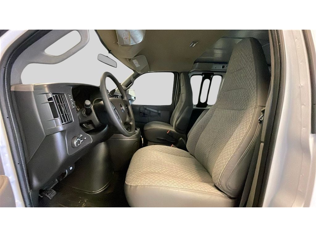 2025 GMC Savana Cargo 3500 Work Van