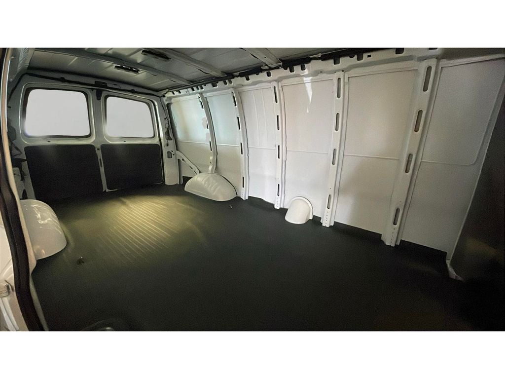 2025 GMC Savana Cargo 3500 Work Van