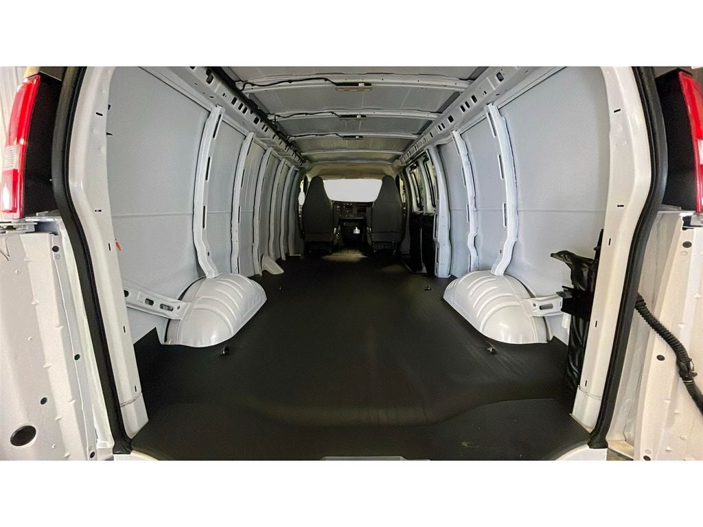 2025 GMC Savana Cargo 3500 Work Van