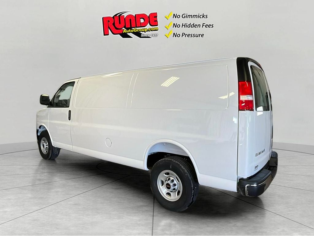 2025 GMC Savana Cargo 3500 Work Van