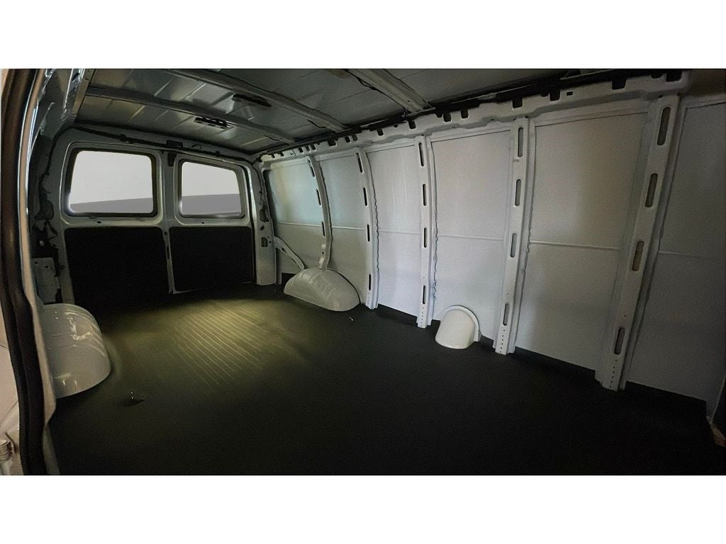2025 GMC Savana Cargo 3500 Work Van