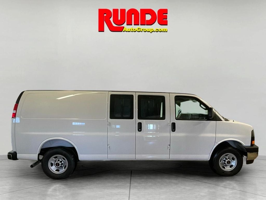 2025 GMC Savana Cargo 3500 Work Van