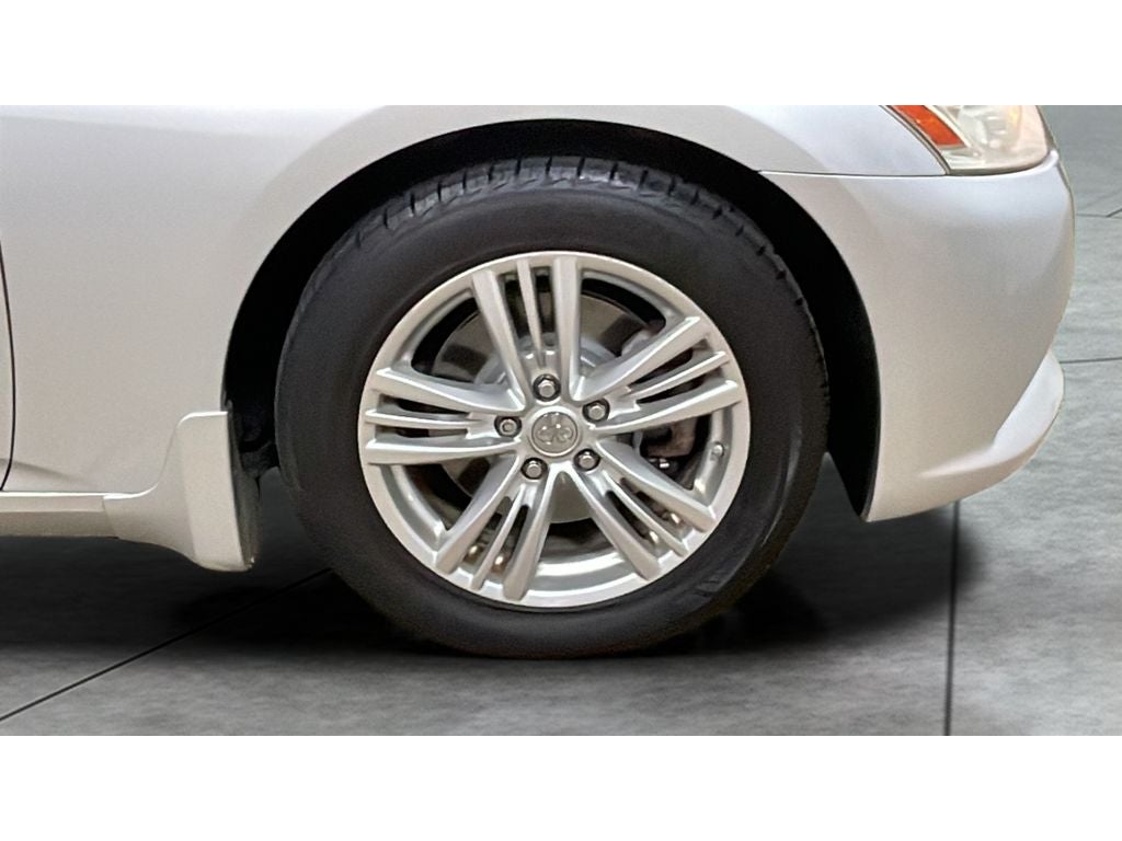 2013 INFINITI G37 Sedan x