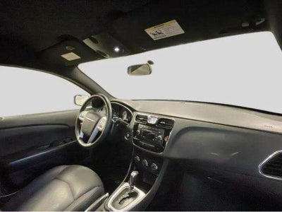 2013 Chrysler 200 Touring