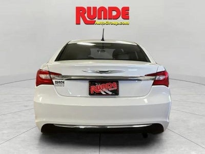 2013 Chrysler 200 Touring