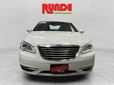 2013 Chrysler 200 Touring