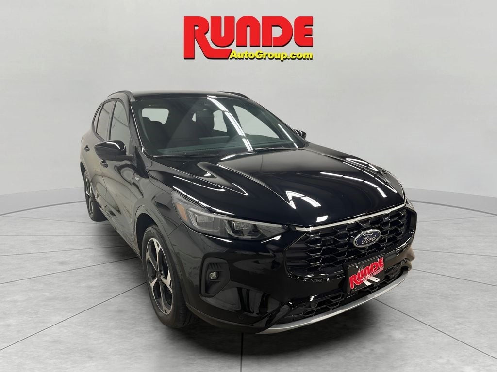2024 Ford Escape ST-Line Elite