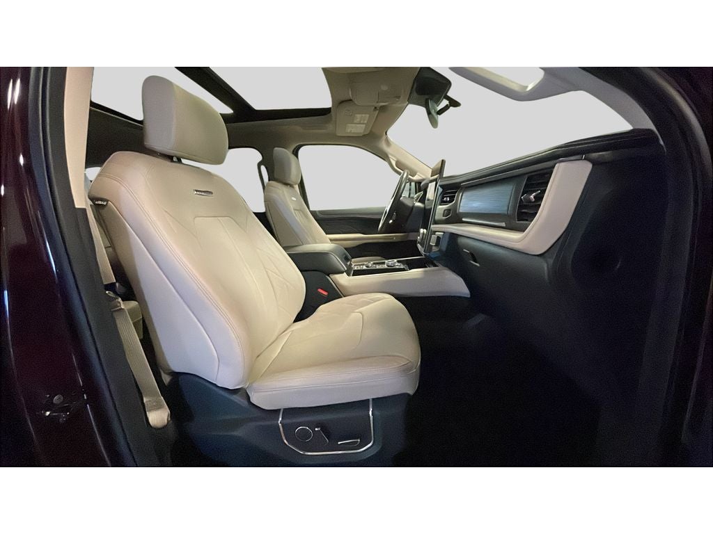 2024 Ford Expedition Platinum