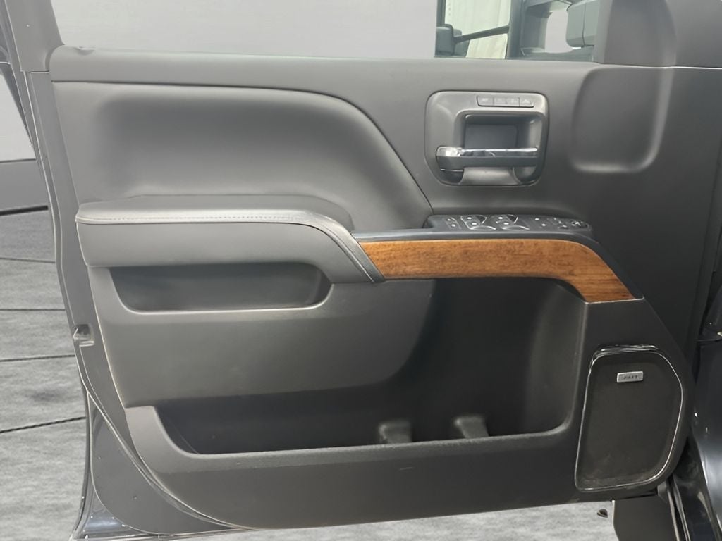 2019 Chevrolet Silverado High Country