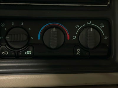 2002 Chevrolet Silverado LS