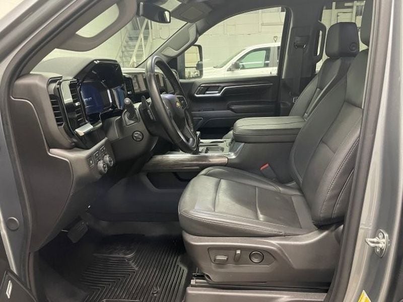 2024 Chevrolet Silverado LTZ