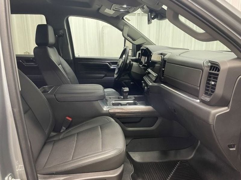 2024 Chevrolet Silverado LTZ