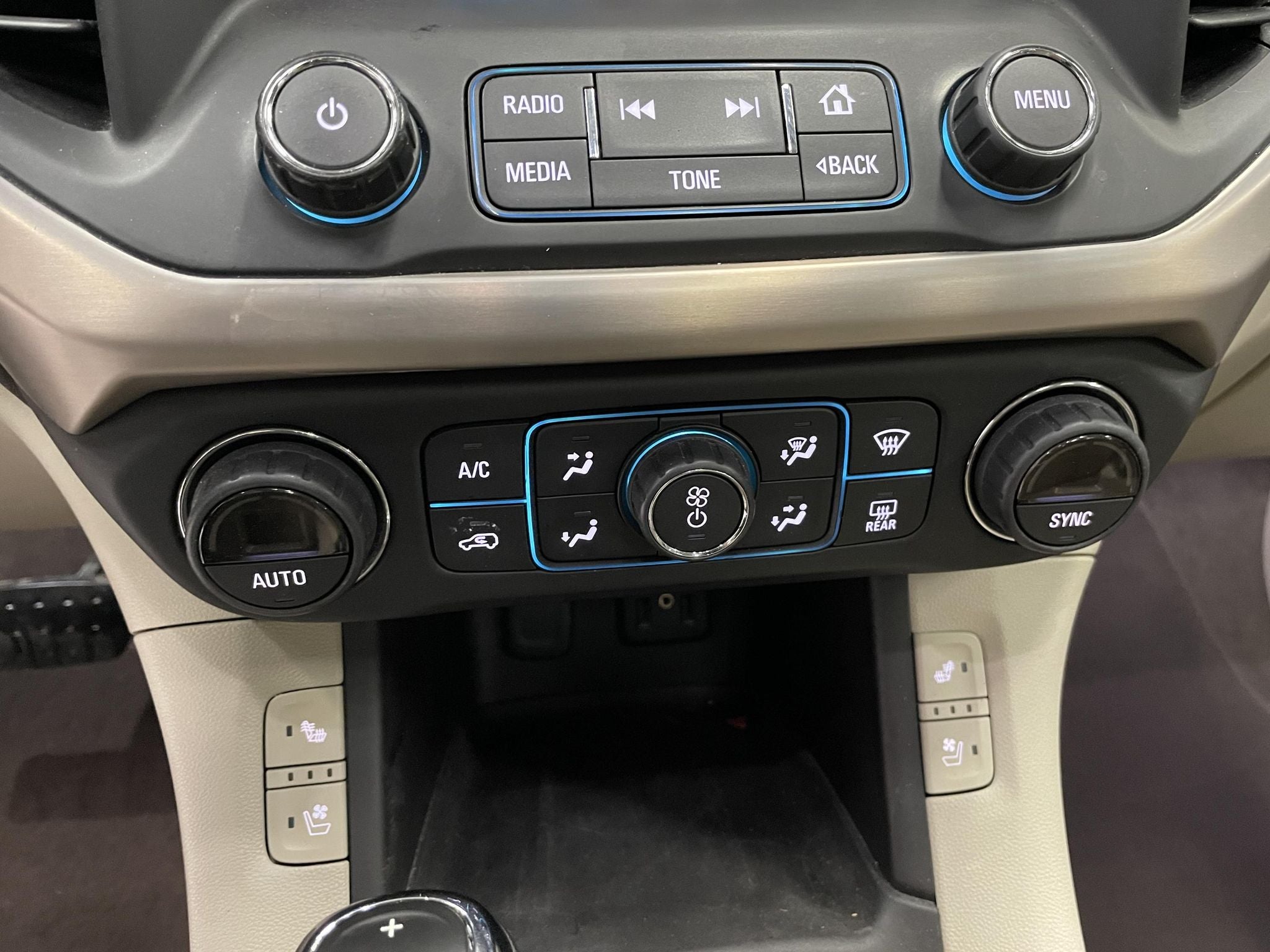 2017 GMC Acadia Denali