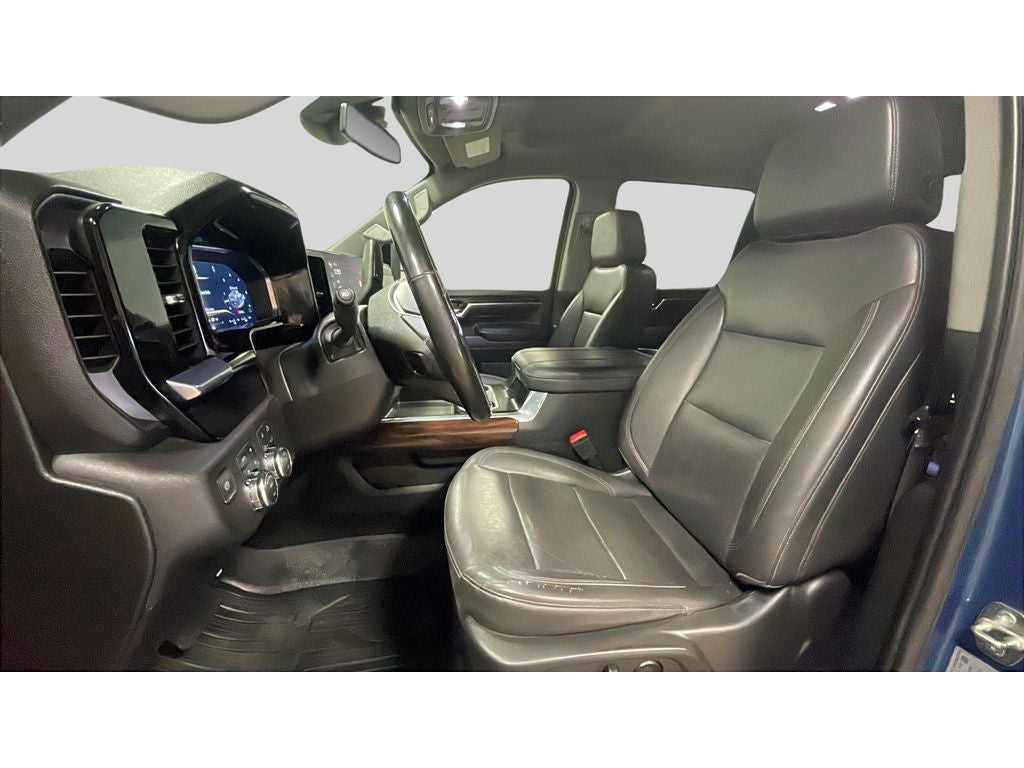 2024 GMC Sierra SLT