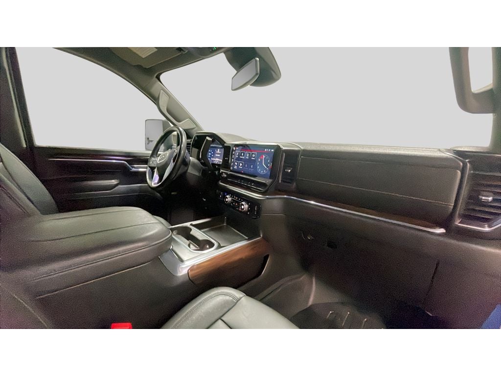 2024 GMC Sierra SLT