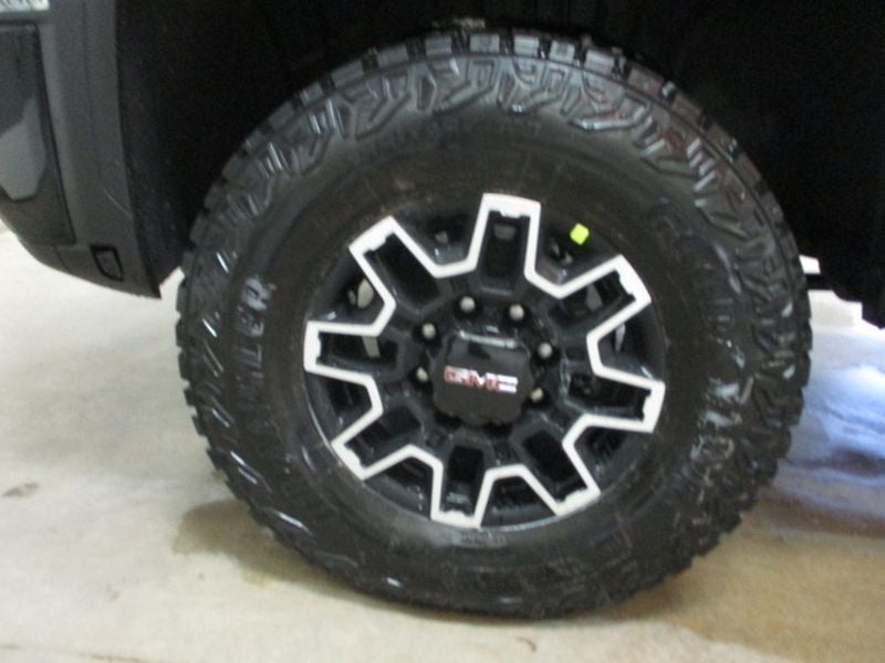 2024 GMC Sierra AT4X