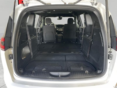 2022 Chrysler Pacifica Touring
