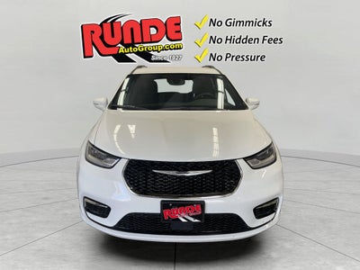 2022 Chrysler Pacifica Touring