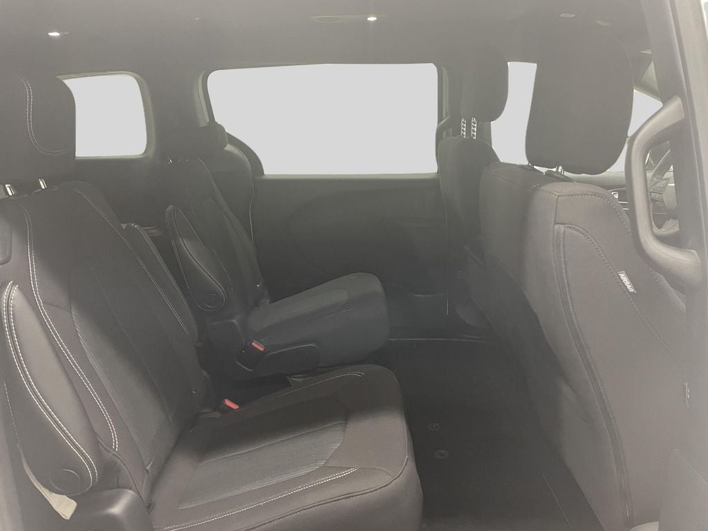 2023 Chrysler Pacifica Touring