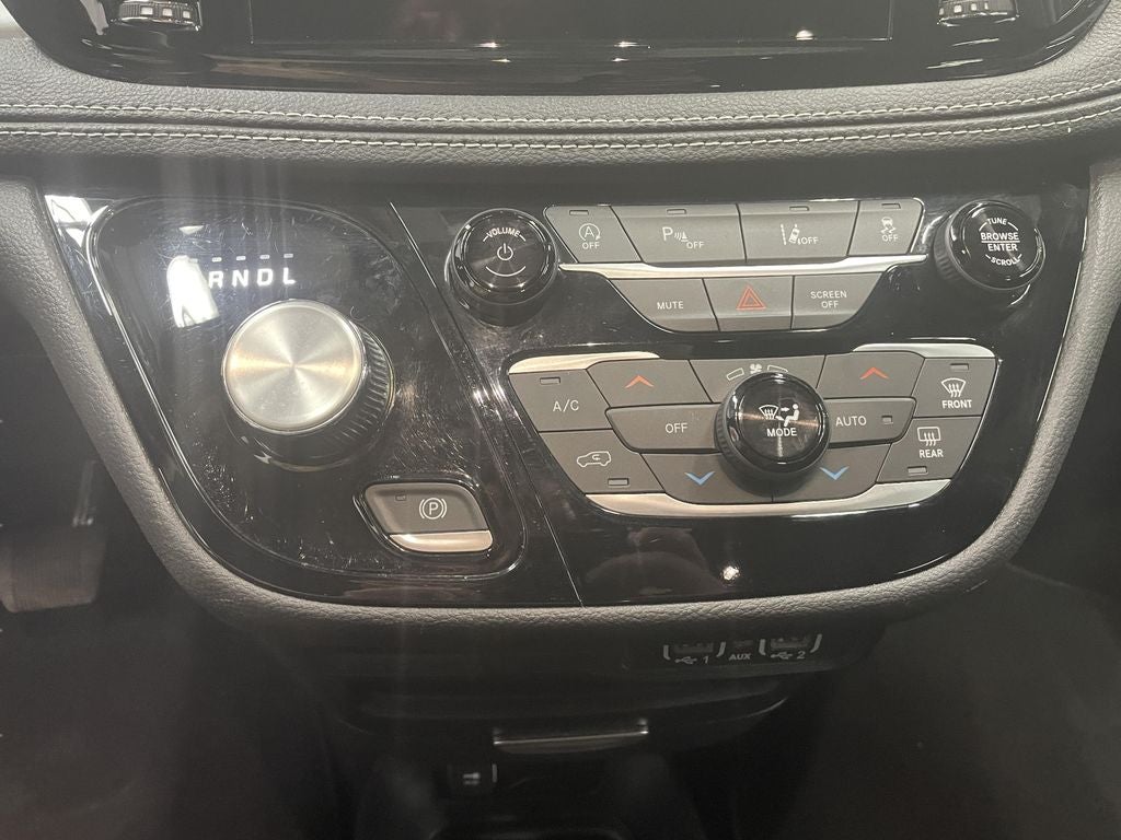 2023 Chrysler Pacifica Touring