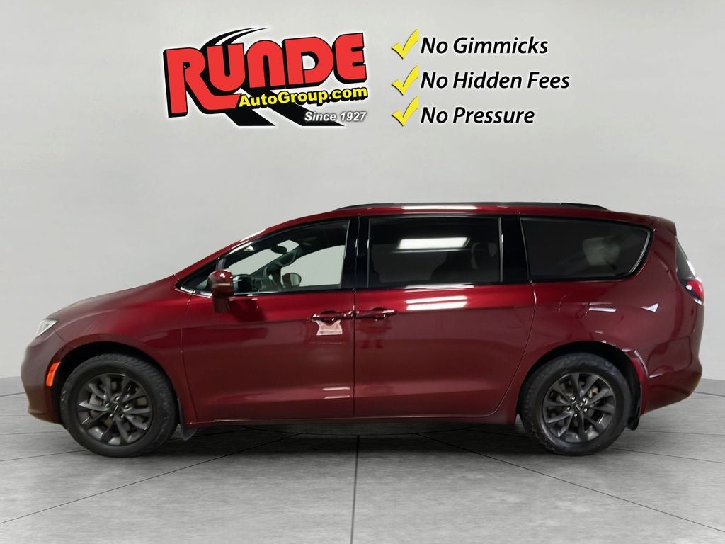 2022 Chrysler Pacifica Touring L