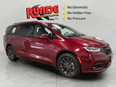 2022 Chrysler Pacifica Touring L
