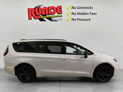 2024 Chrysler Pacifica Limited