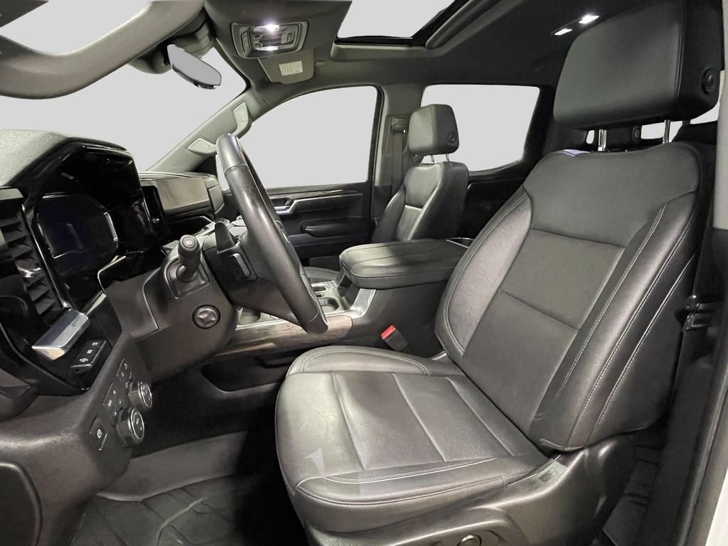 2025 Chevrolet Silverado LTZ