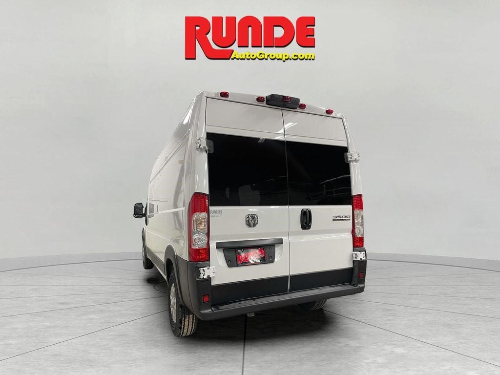 2025 RAM ProMaster 3500 SLT