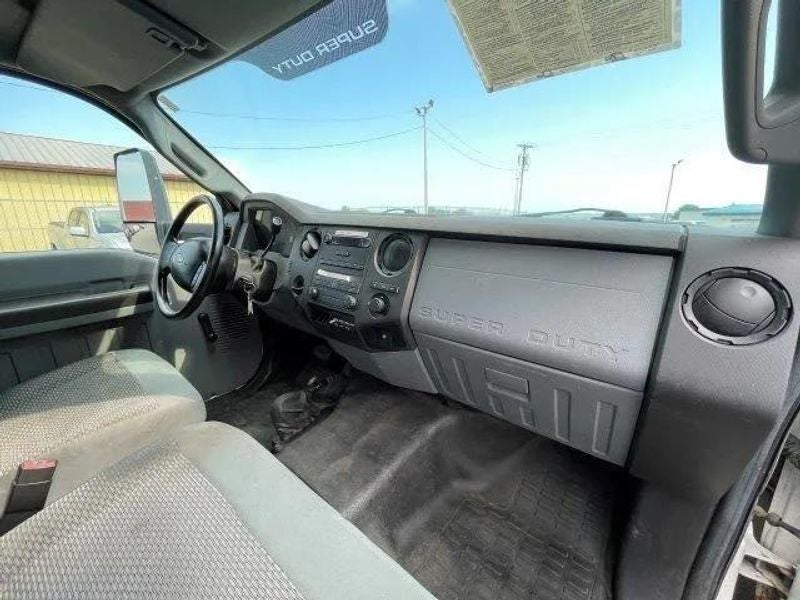 2015 Ford F-650 Base