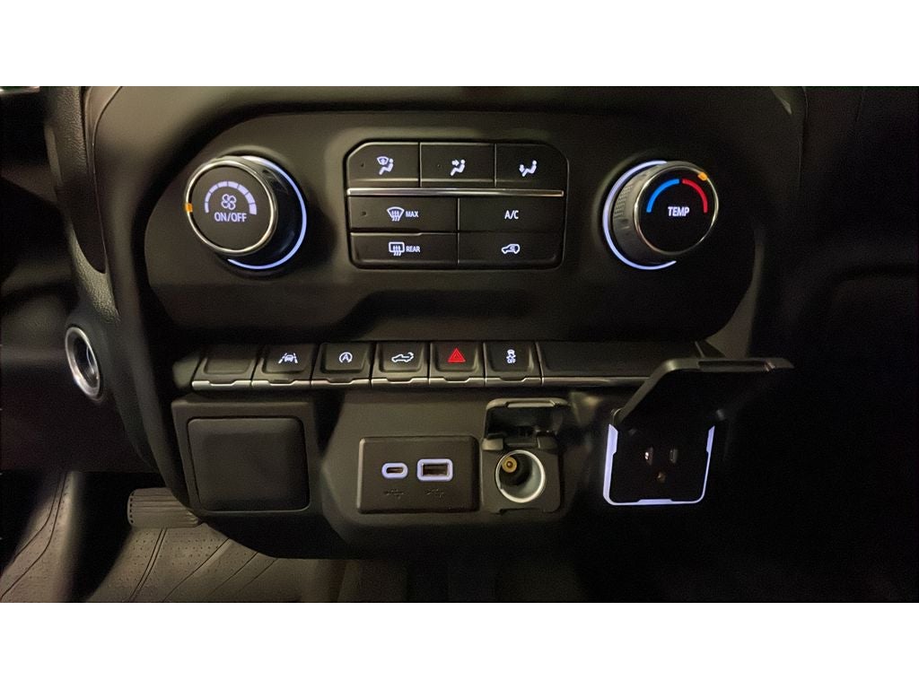 2023 Chevrolet Silverado Custom