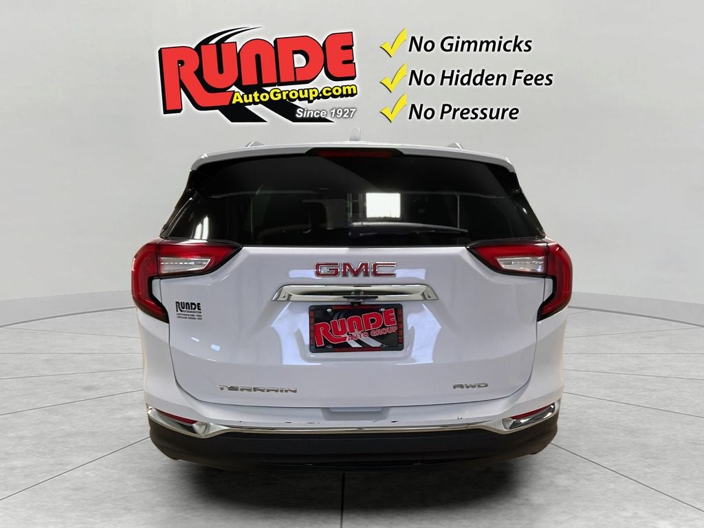 2024 GMC Terrain SLT