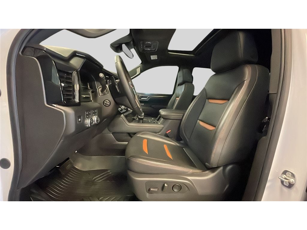 2025 GMC Sierra AT4