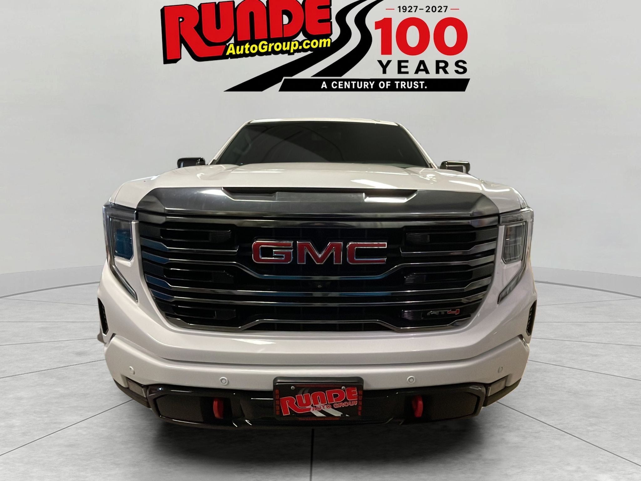 2023 GMC Sierra AT4