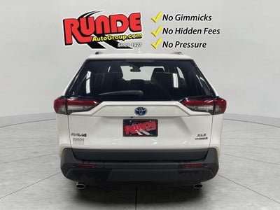 2022 Toyota RAV4 Hybrid XLE