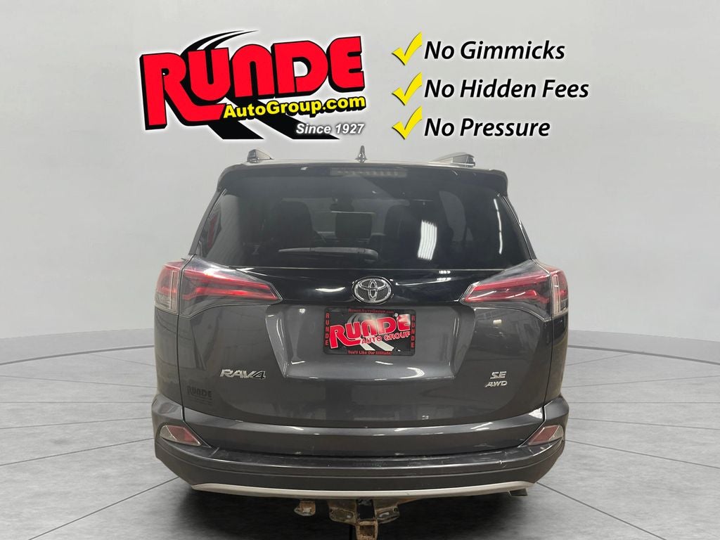 2017 Toyota RAV4 SE