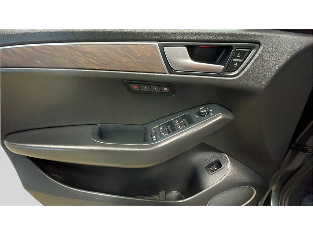 2012 Audi Q5 3.2L Premium Plus