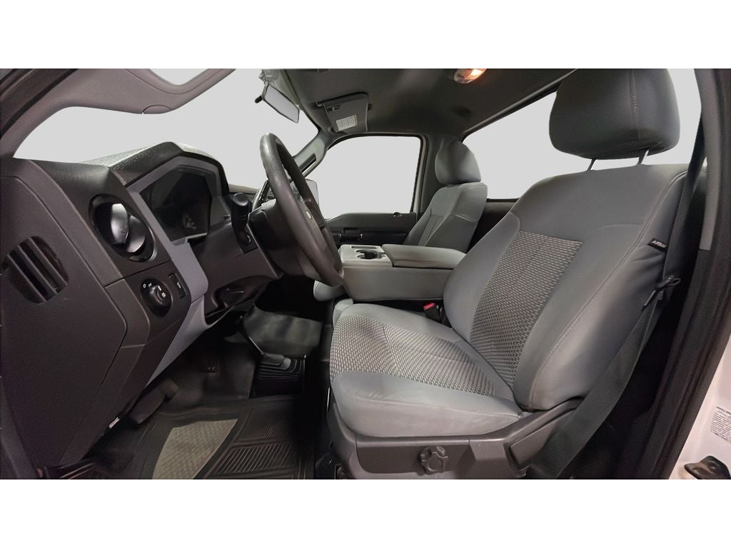 2016 Ford Super Duty F-350 SRW XL